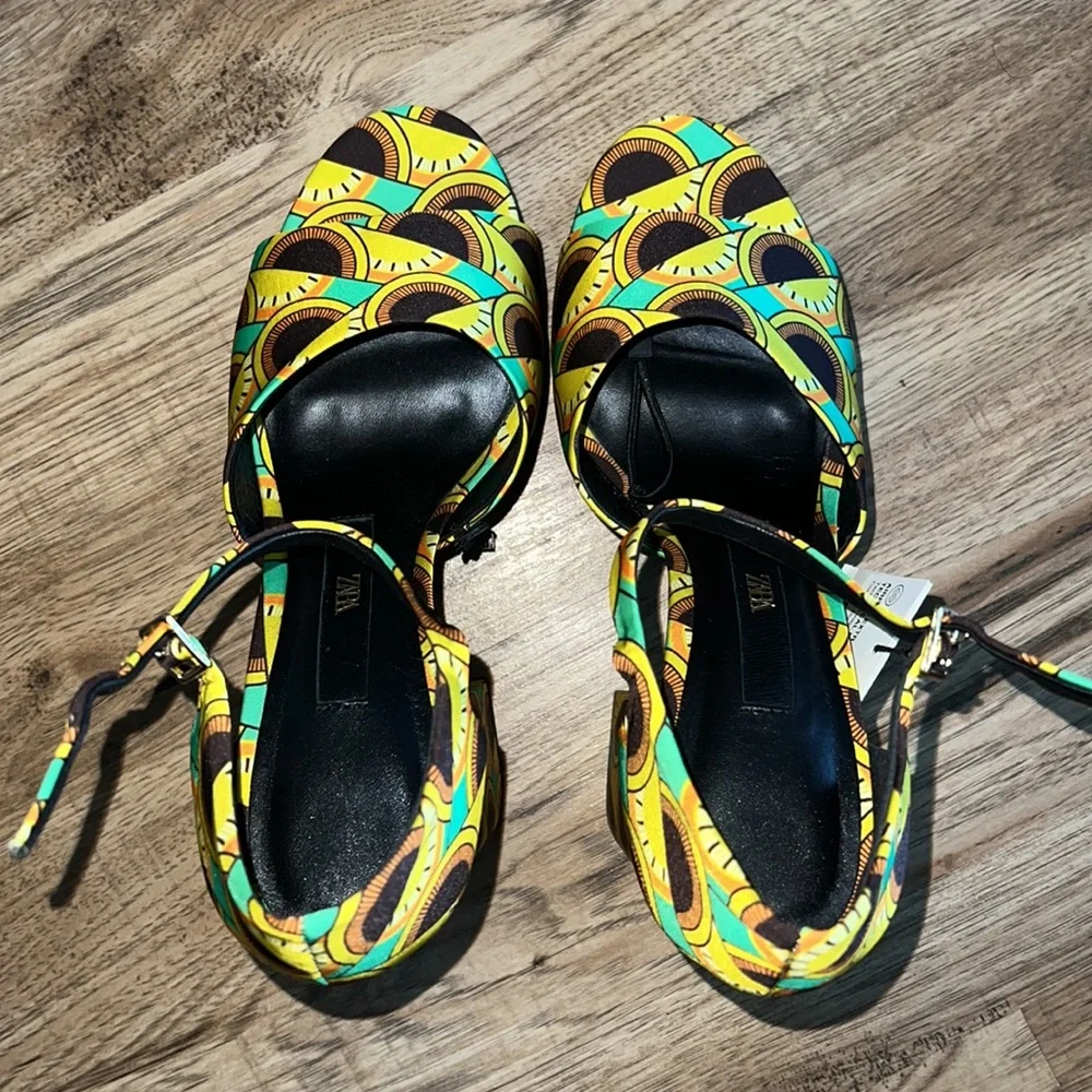 NEW! Zara African Print Platform Heels Size 41 - Picture 8 of 9